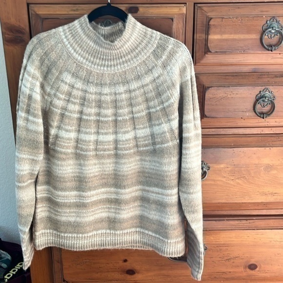 Knox Rose Sweaters - Cream and Tan Pullover Sweater Size Large NWT Knox Rose